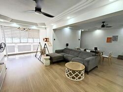 Blk 202A Compassvale South Gate (Sengkang), HDB Executive #597588961